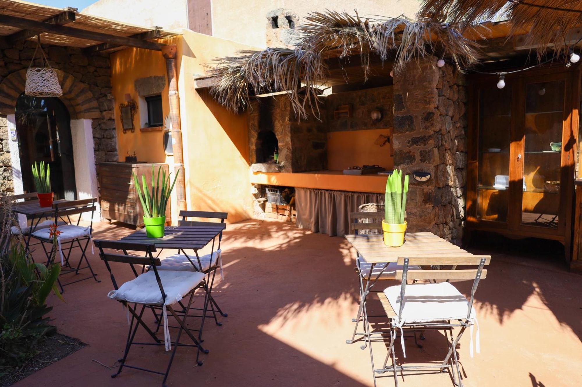 بانتيليريا Cactus B&B Le Casette Di Marilena المظهر الخارجي الصورة